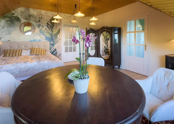 Révfülöp Panoráma Kúria Apartman Kővágóörs